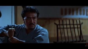 Кулак ярости - Чен(Брюс Ли)мстит японцам за смерть учителя