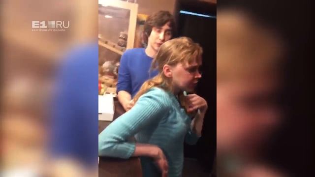 В Академическом девушка обманула рестораны на несколько тысяч рублей смотреть онлайн