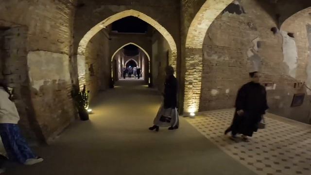 САМЫЙ СТРАШНЫЙ ЗАМОК В ЧЕЧНЕ | ДО И ПОСЛЕ смотреть онлайн