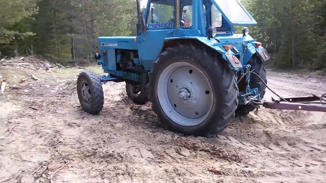 МТЗ - 82 и МТЗ 82.01 с КУНОМ