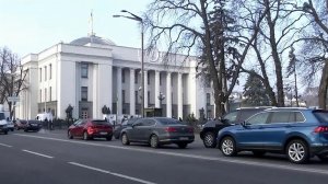 В Верховной Раде предложили запретить в школах даже на переменах общаться на русском языке