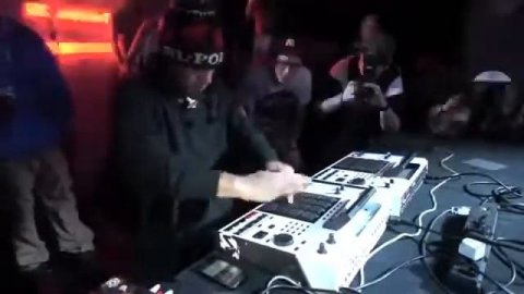 САМЫЙ БЫСТРЫЙ ДИДЖЕЙ 2015 ГОДА.САМЫЙ БЫСТРЫЙ В МИРЕ ДИДЖЕЙ.THE FASTEST DJ OF 2015.WORLD'S FASTEST D
