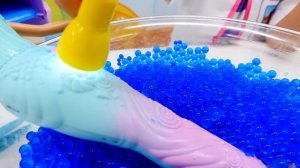 Барби русалка: Маша МиниМи чистит хвост русалки