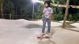 Surf skate Training- Pump Track (penny surfskate)