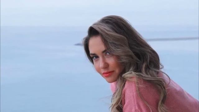 Развелась с Прилучным и жизнь стала налаживаться! Агата Муцениеце делает карьеру бывшему на завист смотреть онлайн