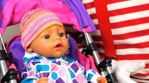 Беби Бон на пикнике. Играем в куклы Как мама. Видео для девочек с Baby Born
