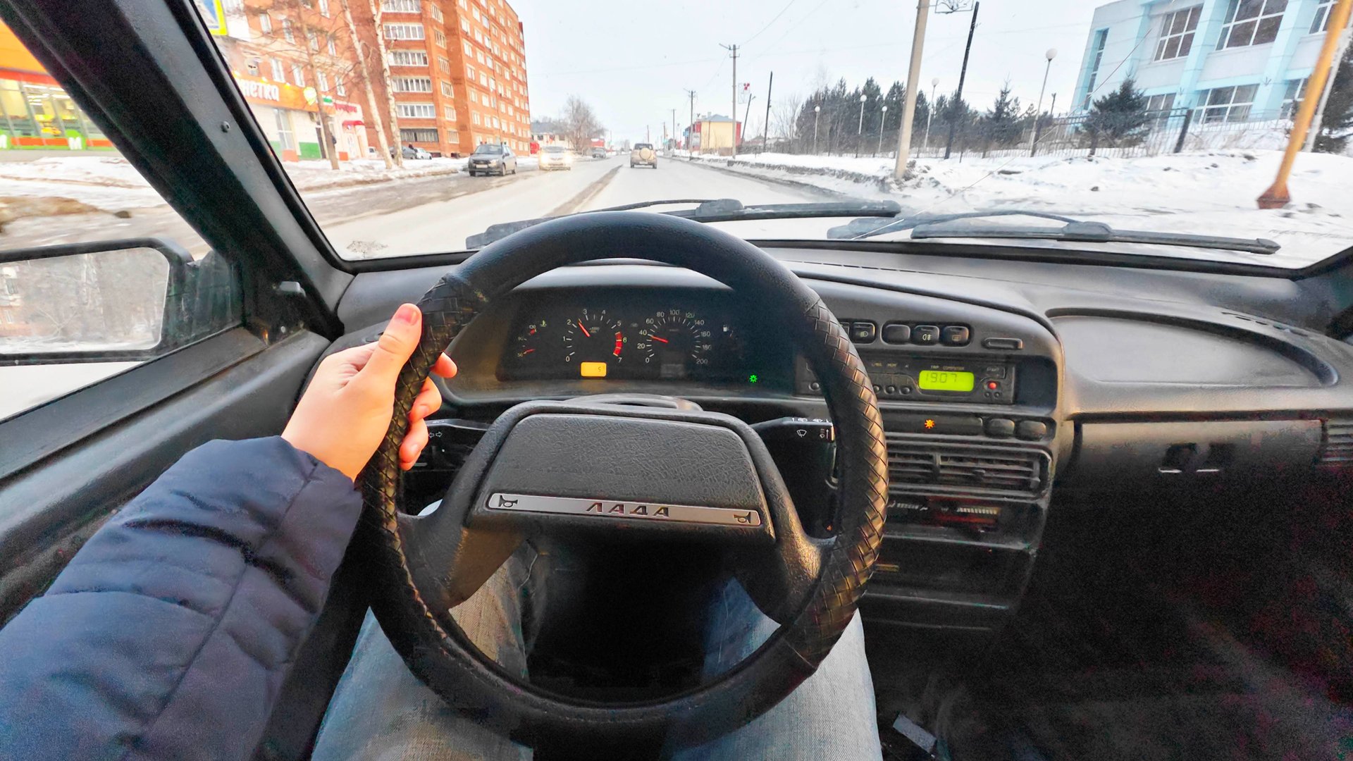 ПОЕЗДКА НА ВАЗ 2114 ВИД ОТ ПЕРВОГО ЛИЦА! смотреть онлайн