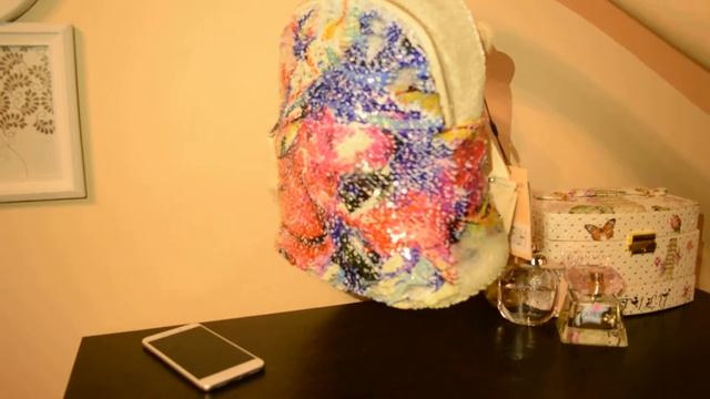 Рюкзак с пайетками меняющий цвет и узор от Valensiy. 2018 смотреть онлайн