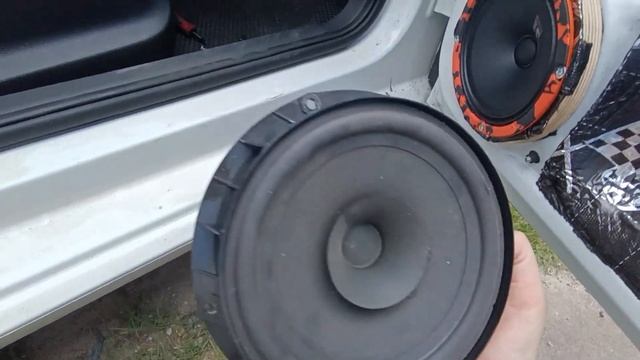 Замена штатных динамиков в volkswagen polo sedan на DL Audio Gryphon Pro 165 Neo смотреть онлайн