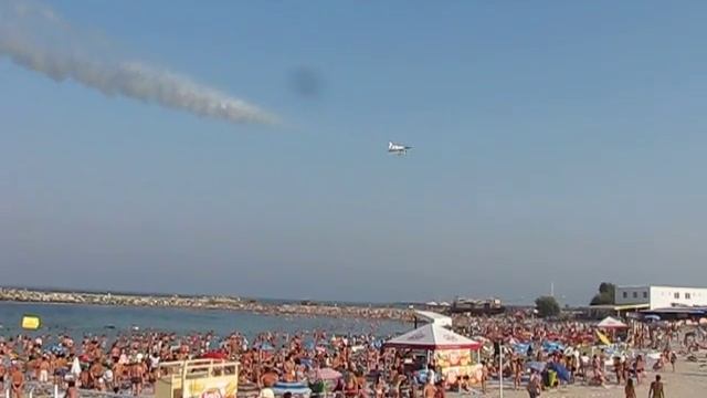 Jurgis Kairys "cobra" with his SU 31 at Tuzla Fly In 2008 смотреть онлайн