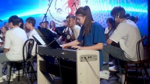 Презентация Детско-юношеского оркестра народных инструментов Якутии г.Алдан. Дирижер Гузель Кавюк.