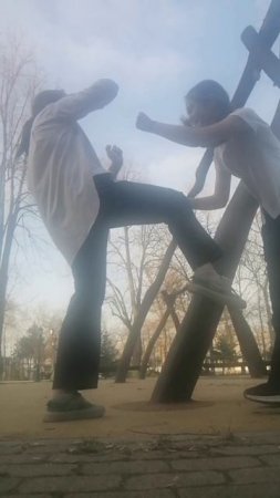 сняли трендик с дуркой лили 🥰