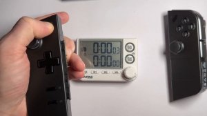 How to turn on and off Lenovo Legion Go game controllers