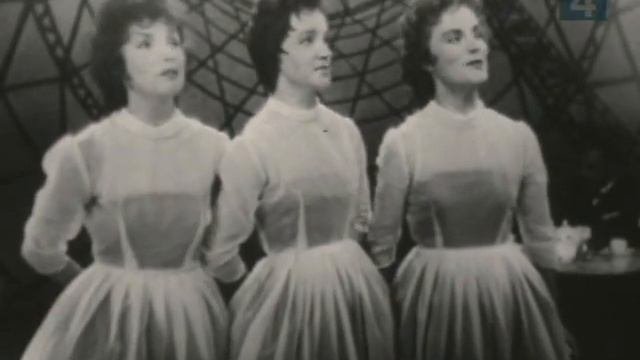 Огонёк 1962. Сёстры Шмелёвы - Три ровестницы