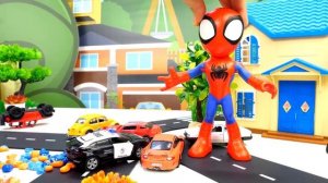 Супергерои устроили беспорядок в городе! Автомастерская Федора - видео про игрушки для мальчиков