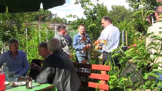 Эльви́ра —повели́тельница сада» смотреть онлайн