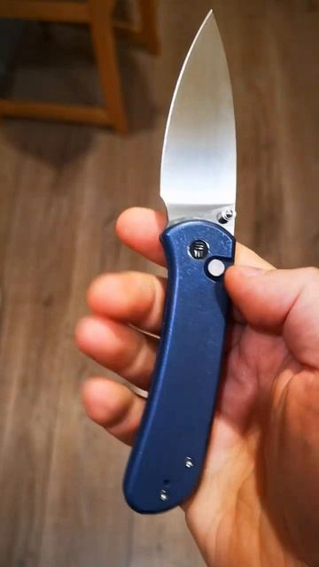 We knife Qubit смотреть онлайн