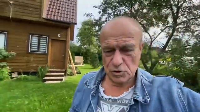 На даче у Гали и Саши смотреть онлайн