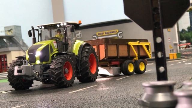 BRUDER Toys TRACTORS For CHILDREN Farming ♦ RC BRUDER CLAAS + FENDT Traktor