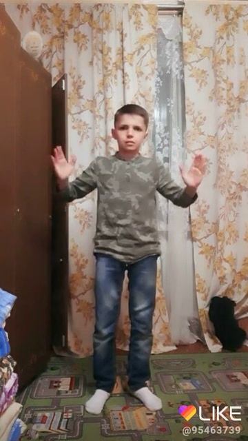 аура смотреть онлайн