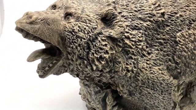 Бурый медведь резной из камня кальцит 500*240*280мм. Арт: ВК0804 смотреть онлайн