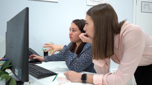 Сопроводительное видео: Лучшая команда операционной поддержки Лайм-Займ. Хрустальная гарнитура смотреть онлайн