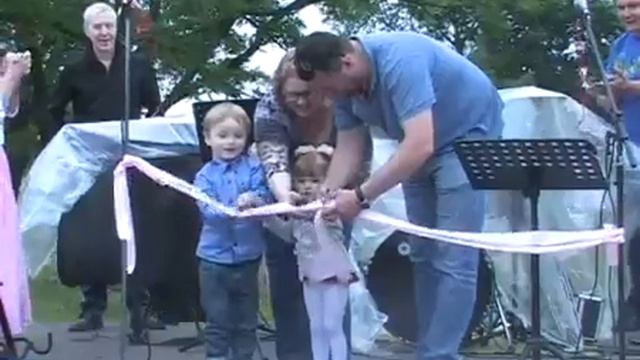 Театр-шоу "Аншлаг" на открытии ДАЛЛАРИ-ПАРКА, режиссер мероприятия Ткачев А.Б., МБОУ ДО ГДДТ г.Шахт смотреть онлайн