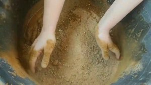 soft gritty yellow sand crumbling dry & water 💦 - satisfy asmr - sand cement asmr - cement asmr