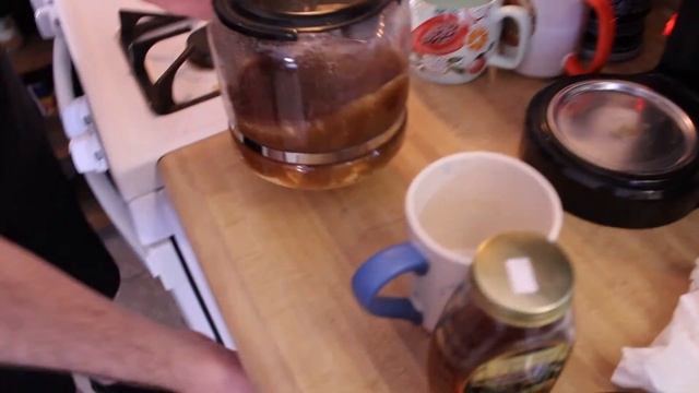 Salsa & Tortilla Chips Brewed In Coffee смотреть онлайн