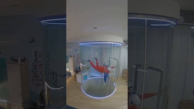 Полетали в аэротрубе на Курсой - очень круто! (aerotruba.ru)