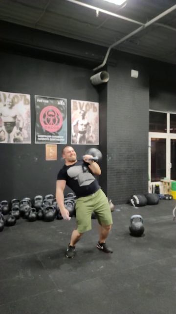 ГИРЮ В 4 ПУДА - НА 4! ЛЕВОЙ!! ТАНК!!! СИЛОВОЕ ГИРЕВОЕ ДЕВЯТИБОРЬЕ. 65,5 KG KETTLEBELL SIDE PRESS 4 смотреть онлайн