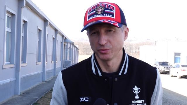 Звезды российского футбола на заводе  "Мевер"