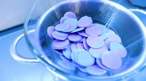 Маша Капуки Кануки готовит яблоки на палочках для Бьянки и Карла! Лучшие рецепты в видео для детей