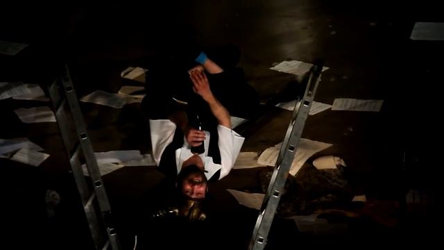 (J.St)фрагмент спектакля"Контрабас" К.Хабенский смотреть онлайн