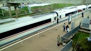 эвс1 сапсан  проезжает станцию клин