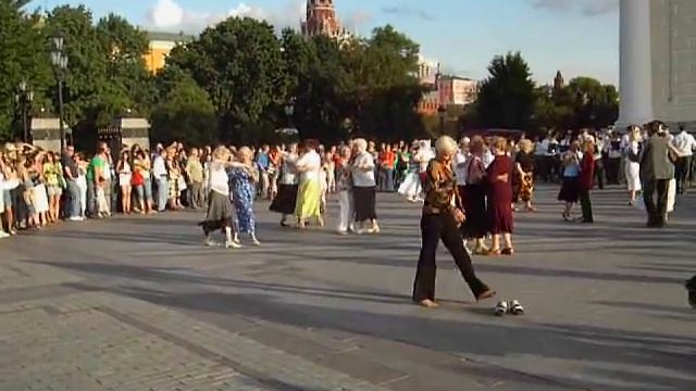 Сексуальные старушки, Москва и менты. смотреть онлайн