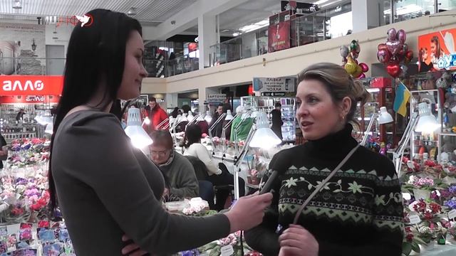 Понад півтисячі сортів фіалок презентували у Тернополі