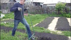 Культиватор ПОМОЩНИК  борьба с дерном