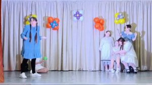 "А у нас во дворе"