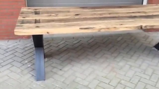 industriele Tafels van oude eiken wagondelen met stalen kruisen tot 280 cm смотреть онлайн