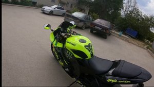 Обзор Kawasaki zx-10r 2004-2005 год ,Кава которая могет.Обзор от Жены , встреча с подписчиками.