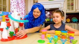 Видео с куклами - Беби Бон и Принцессы готовят Мороженое Плей До! - Новые игры для девочек.