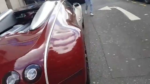 В Британии владелец Bugatti Veyron получил штраф за неправильную парковку смотреть онлайн