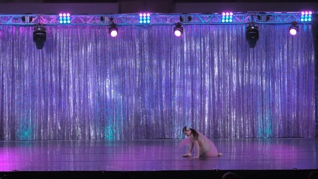 MONIQUE DANCE COMPANY - FEARLESS смотреть онлайн