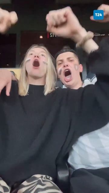 Ebrar Karakurt, Rus voleybolcu Yulia Brovkina'ya üçlü çektirmeyi öğretti смотреть онлайн