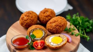 Вкус, который взрывает: хрустящие Яйца по-шотландски с нежнейшим желтком