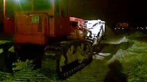 Работа бульдозера Т 170 на снежном полигоне Екатеринбург