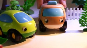 Мультики про машинки - Игрушки и приключения в лесу
