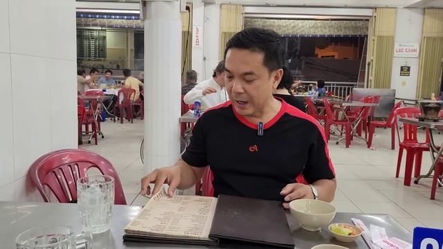 NHA TRANG XINH ĐẸP VÀ BÒ LẠC CẢNH TUYỆT VỜI, BÁNH CĂN QUÁ NGON, CAFE VIEW ĐẸP CHILL || Nick Nguyen смотреть онлайн