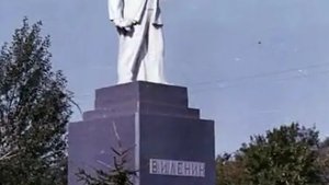 Ишимские истории. Ленин с двумя кепками.